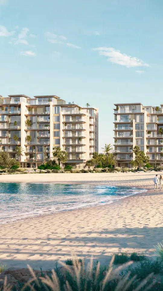 Solaya at La Mer